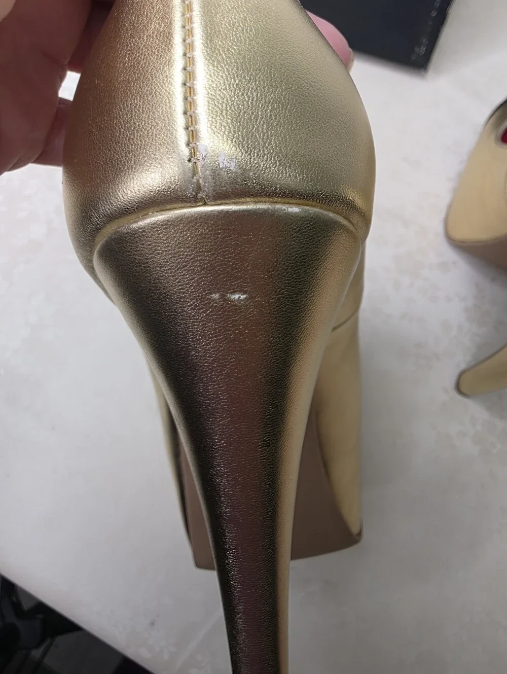 Shoe Republic LA Venerable Gold Platform Pumps High Heels Stilettos Size 7.5
